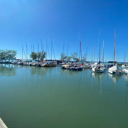 アパート The 9th Floor シオーフォク