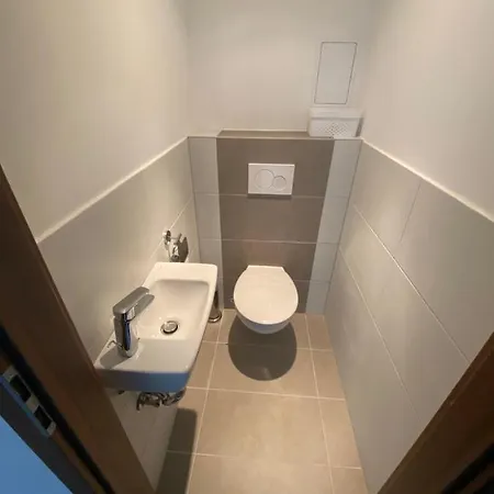 The 9th Floor Apartment