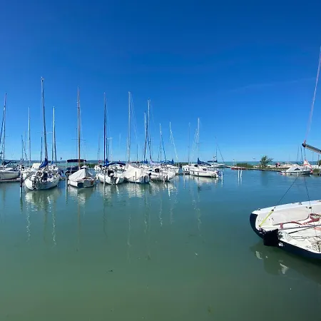 アパート The 9th Floor シオーフォク