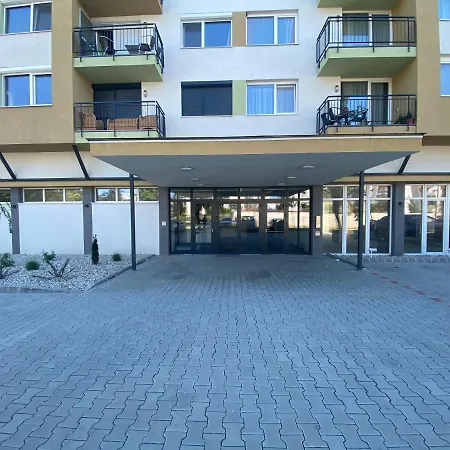 The 9th Floor Apartment